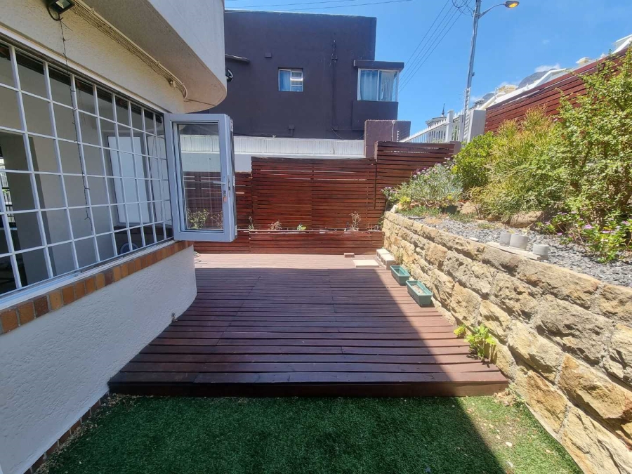 To Let 1 Bedroom Property for Rent in Oranjezicht Western Cape